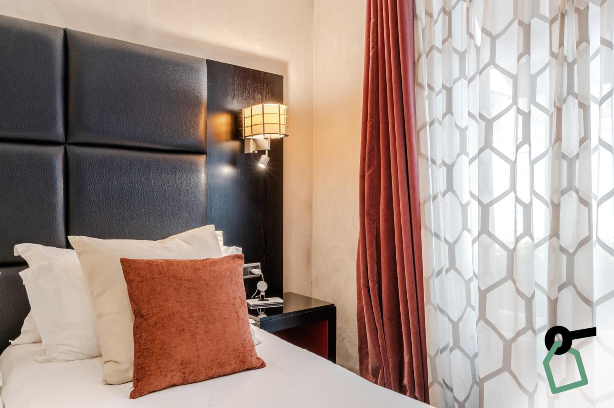 Hotiday Room Collection - Paris Arc De Triomphe Esterno foto